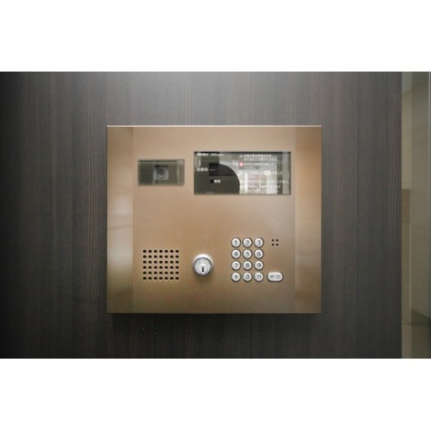 ロビー　オートロック