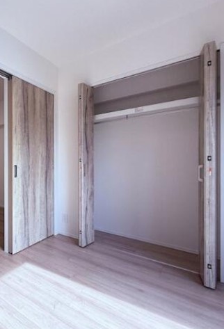 収納　写真は同タイプ住居です。