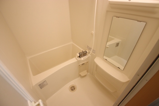 バス・シャワールーム　※別室の参考写真の為、現況優先です。