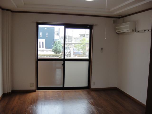 居室・リビング　洋室(エアコン・照明)