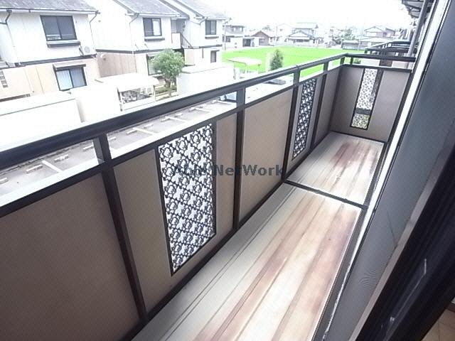 バルコニー　ベランダ