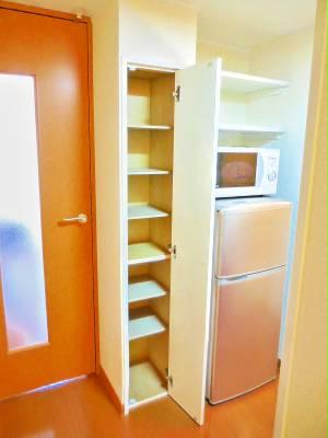 収納　段差を自由に変更できる靴箱も御座います◎
