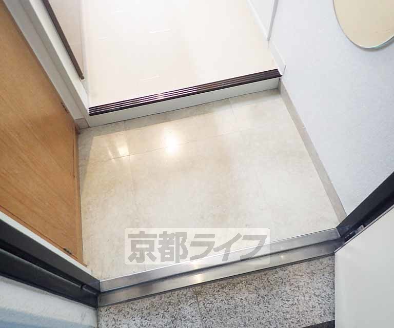 玄関　シューズボックス・鏡付き