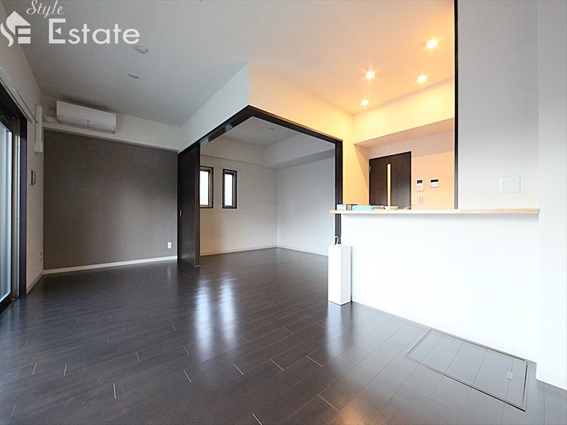 居室・リビング　内装