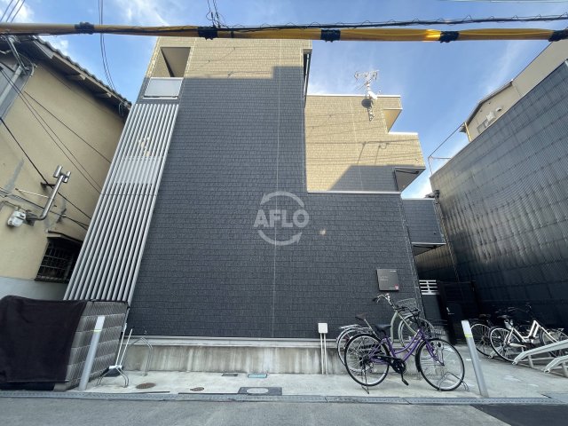 建物外観　リブリ・エイチワイエス　外観