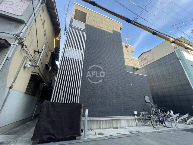 建物外観　リブリ・エイチワイエス　外観