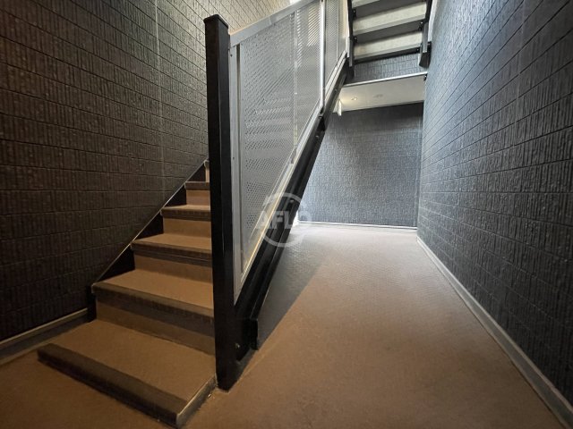 バルコニー　リブリ・エイチワイエス　ロビー