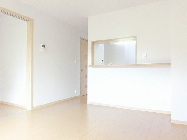 居室・リビング　広々としたリビング！