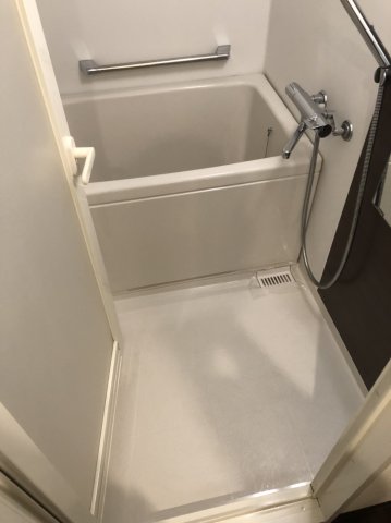 バス・シャワールーム　お風呂で日々の疲れを落としましょう