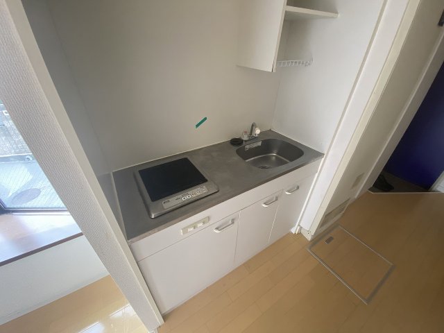 キッチン　1口IHコンロで火を使わず、料理初心者の方にもおすすめです！