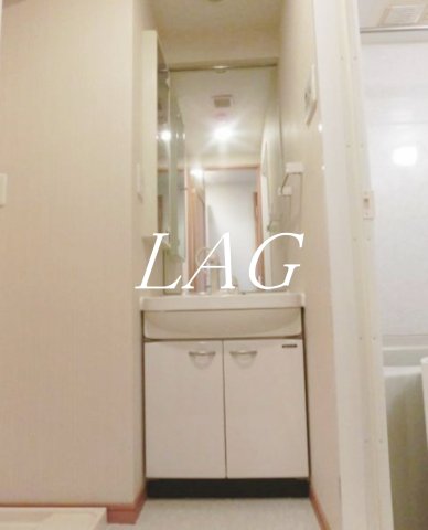 洗面設備　洗面台です。