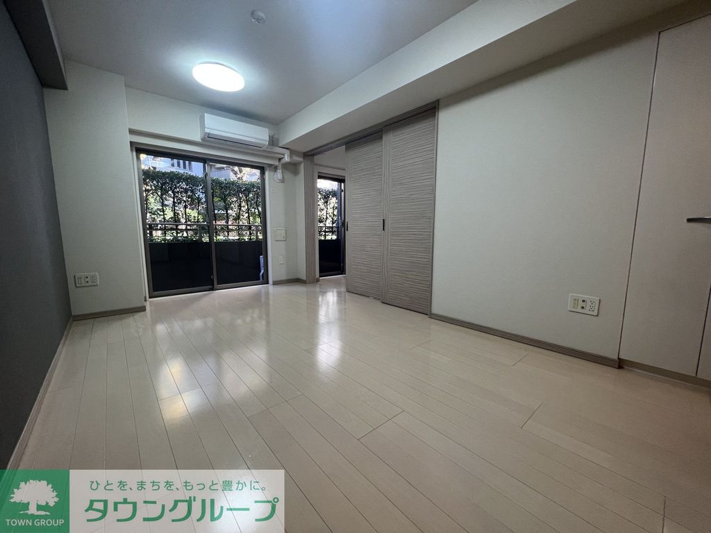 居室・リビング　エントランス