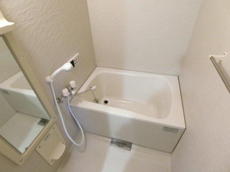 バス・シャワールーム　図面と現状に相違がある場合には現状を優先