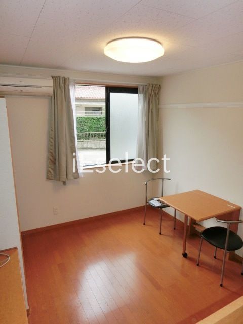 居室・リビング　家具家電付きですぐにお引越しできますよ