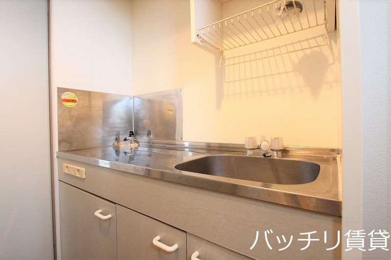 キッチン　別号室の画像の為、現状を優先いたします