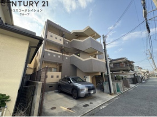 建物外観　敷地内に駐車場あります！