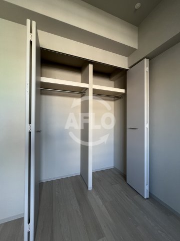 収納　TOPAZ江坂　クローゼット