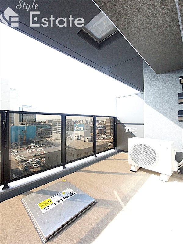 バルコニー　バルコニー