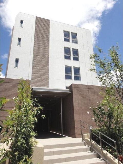 建物外観　オートロック完備