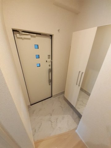 玄関　きれいな玄関です