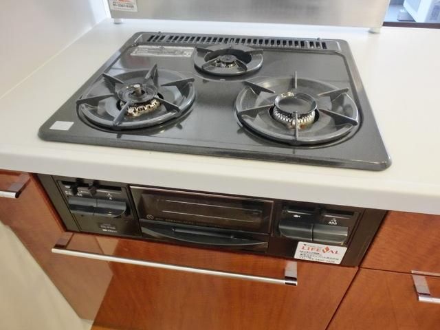 キッチン　★キッチンの3口ガスコンロです★
