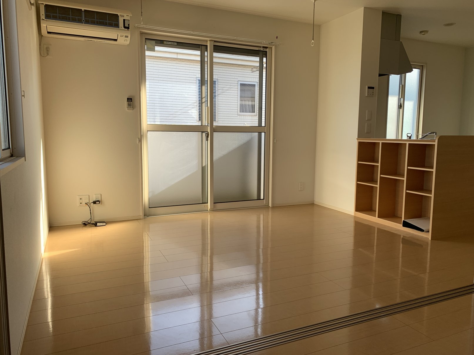 居室・リビング　南向きの明るいリビング