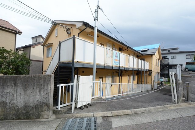 建物外観　駅から徒歩5分圏内の物件です