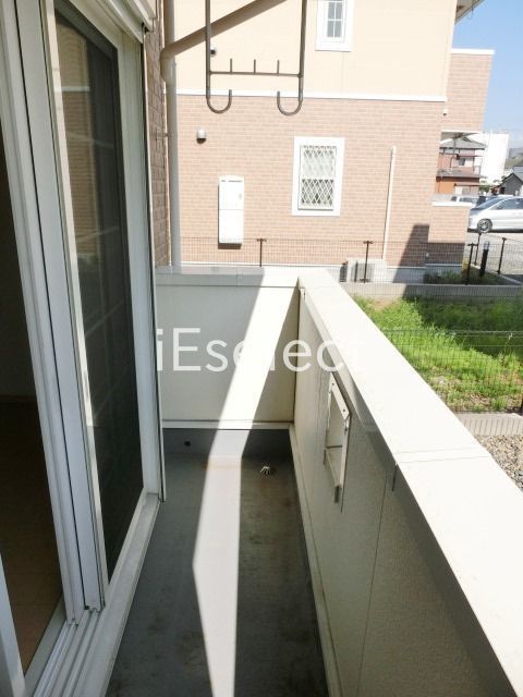 バルコニー　明るいバルコニー