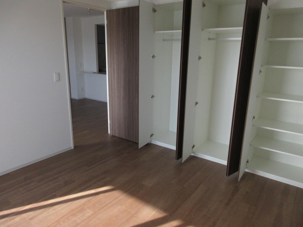 ロイヤルパークス仙台青葉通の内装写真