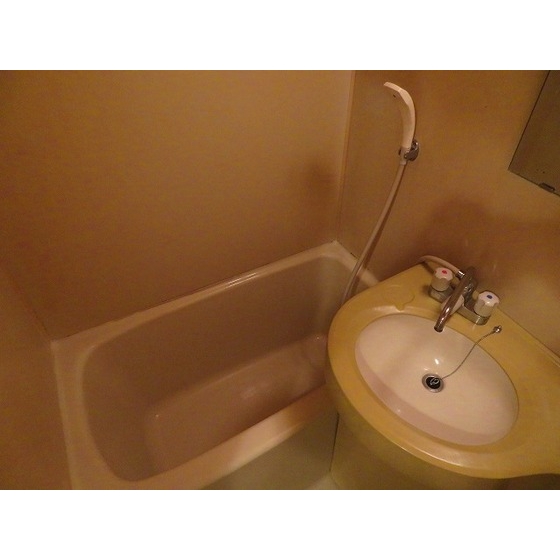 バス・シャワールーム　日々の暮らしに欠かせないお風呂です