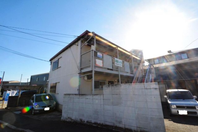 建物外観　敷地内駐車場あり！