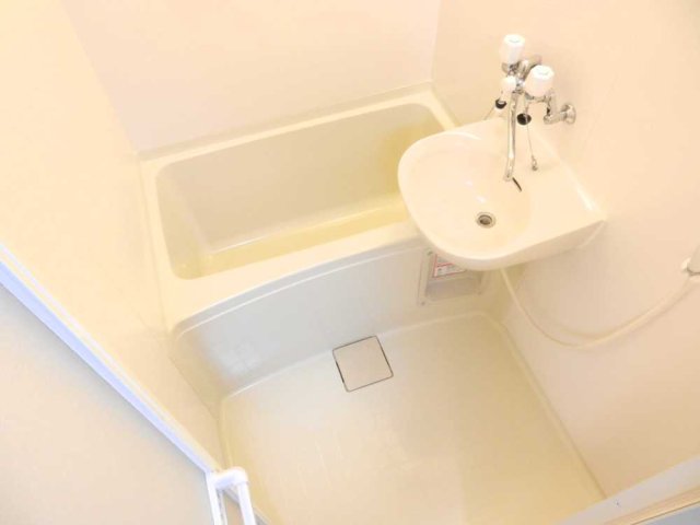 バス・シャワールーム　快適なバスルーム