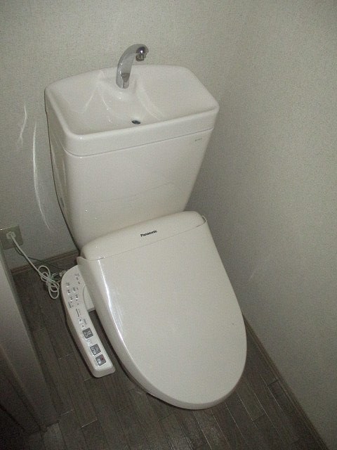 トイレ　反転別部屋参考写真