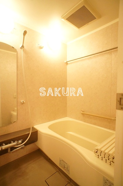 バス・シャワールーム　日々の疲れを癒すお風呂です♪