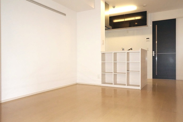 居室・リビング　１２帖のリビングは人気の対面キッチンタイプ☆