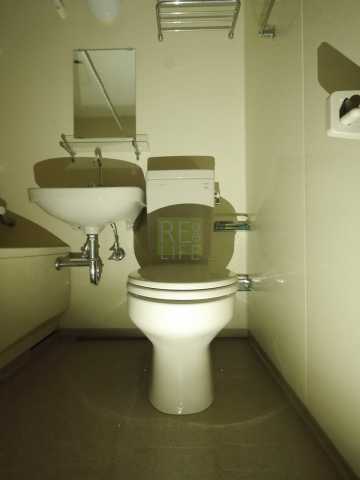 トイレ　ロイヤルハイツ新宿御苑