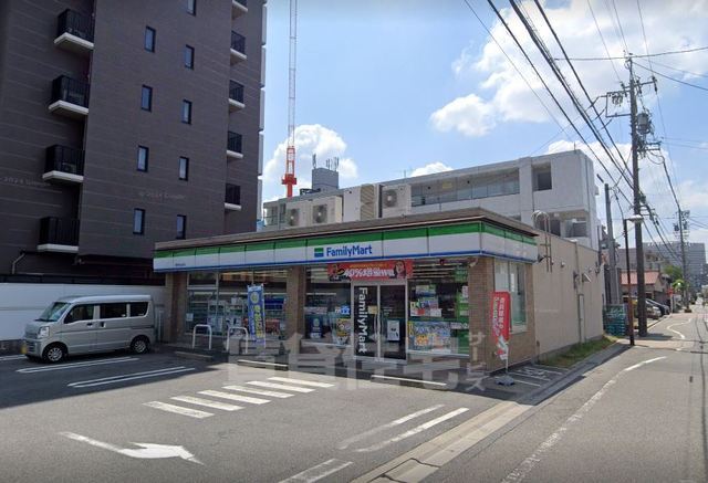 コンビニ　ファミリーマート　昭和石仏町（コンビニ）まで467m