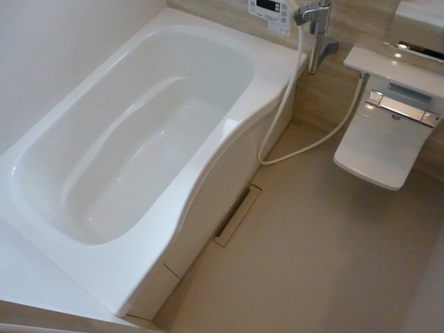 バス・シャワールーム　★追焚・浴室乾燥機付きバスルーム★