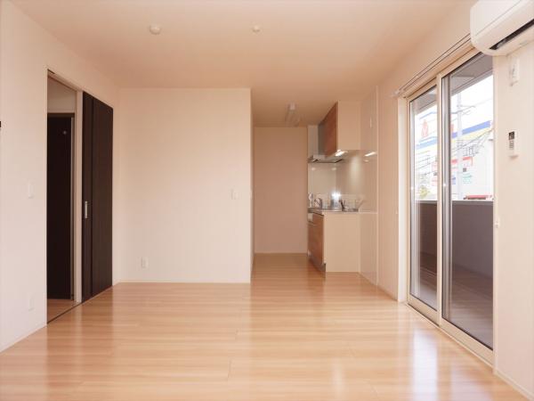 居室・リビング　内装