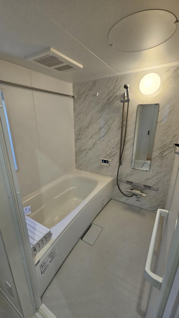バス・シャワールーム　日々の疲れを癒すお風呂です♪