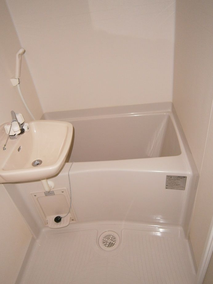 バス・シャワールーム　浴室乾燥機付き