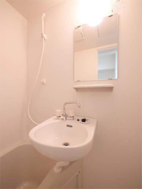 バス・シャワールーム　同建物別部屋参考