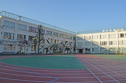 小学校　品川区立浜川小学校（小学校）まで355m
