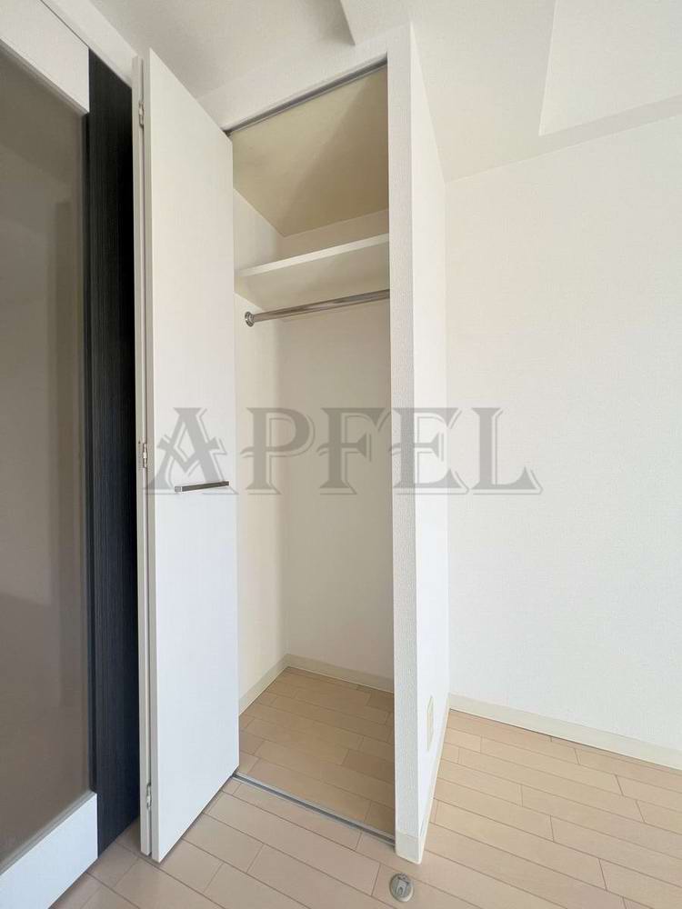 収納　プレサンス大阪城公園パークプレイス