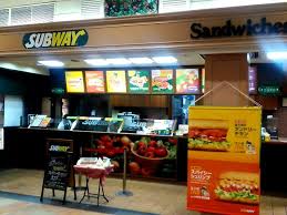 飲食店　サブウェイ 東京オペラシティビル店（飲食店）まで467m