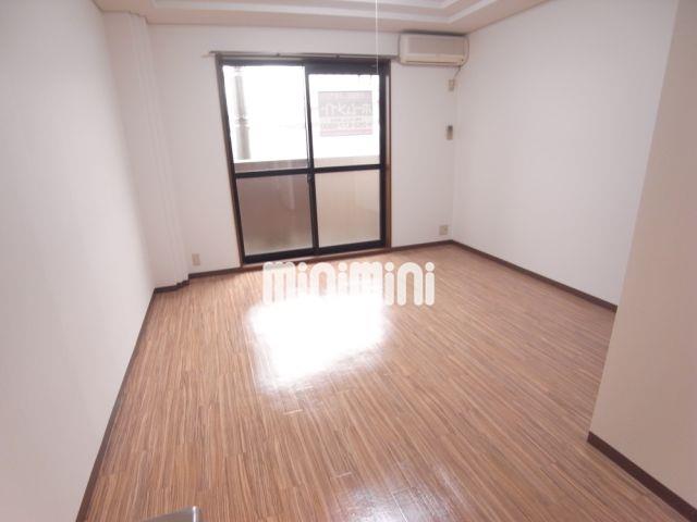 居室・リビング　※室内写真は別室サンプル写真。