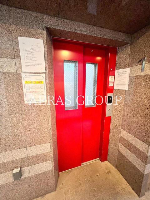 その他　エレベーター付き