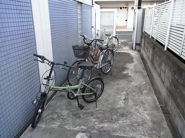 その他共有部分　自転車置き場
