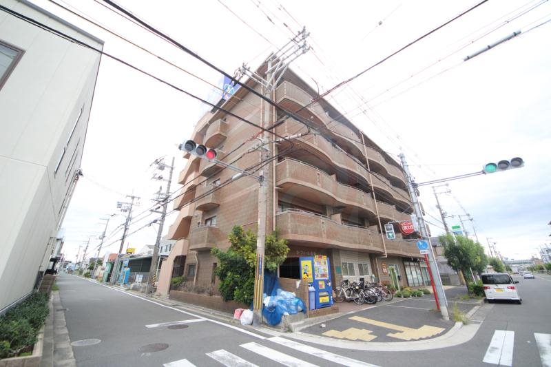 建物外観　外観は落ち着いています