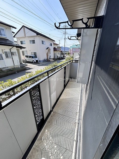 バルコニー　写真は101号室です(参考)